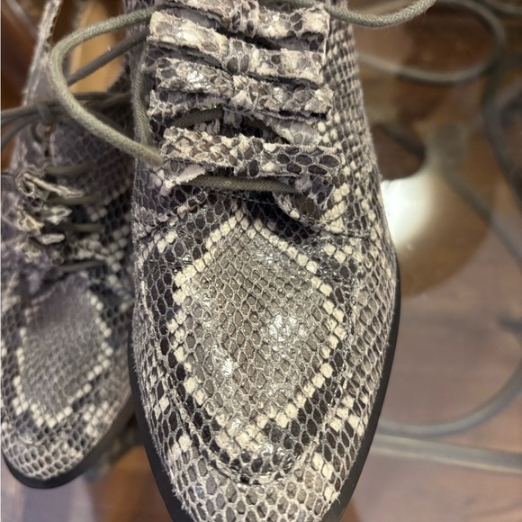 Snakeskin Pattern Women's Shoes Size 6 - Picture 7 of 13